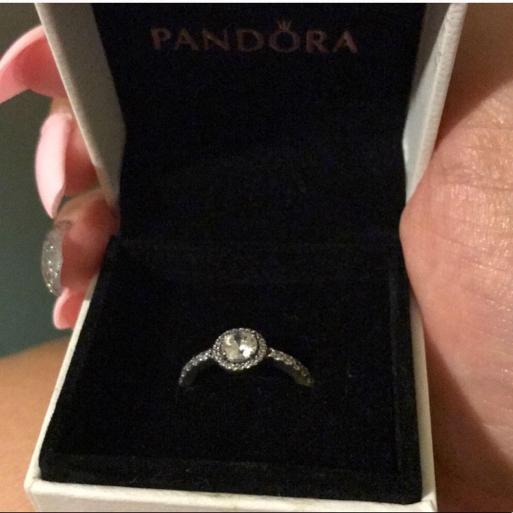 Pandora Ring